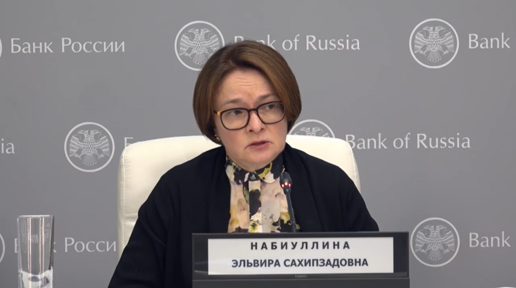Переводы между своими счетами стали бесплатными в пределах крупного лимита