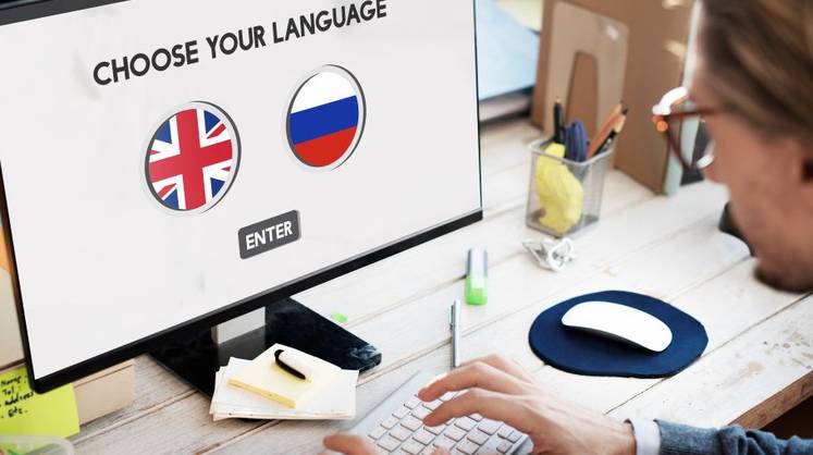 Конец эпохи синхронистов: в России испытали уникальный нейропереводчик