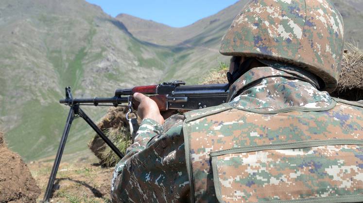 Двое армянских военных погибли при обстреле со стороны Азербайджана