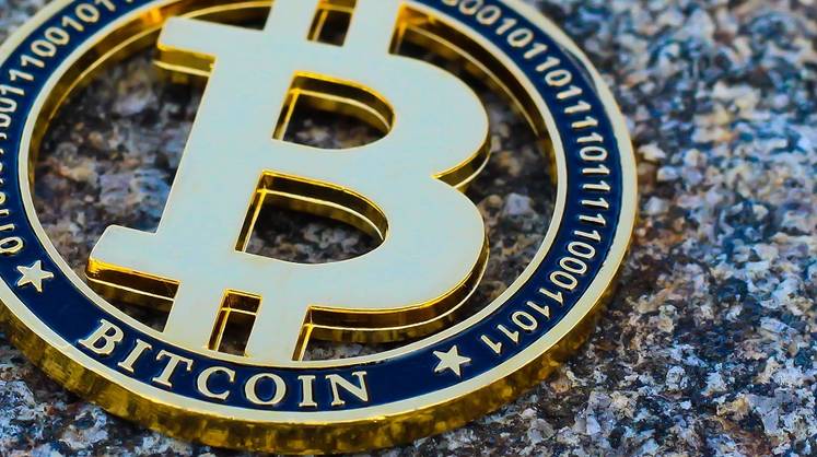 Американцы активно меняют золото на биткоины