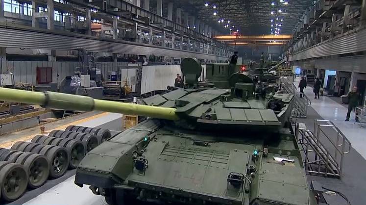 «Мы по большинству параметров выпуска военной техники... вышли на тот уровень, который казался фантастическим»
