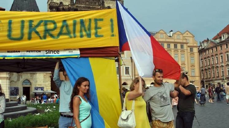 Украинских беженцев перестали пускать в чешские магазины