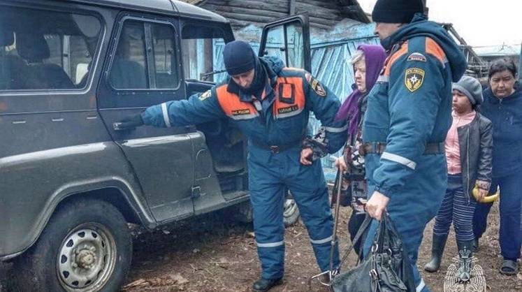 Глава Курганской области: «Уходите из своих домов, расположенных вблизи поймы, немедленно»
