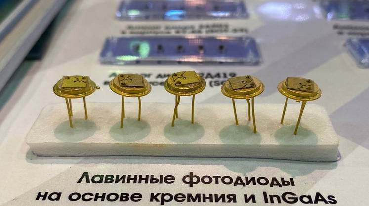 «Росэлектроника» заместит импорт в приборах авиации, радиолокации и машинного зрения