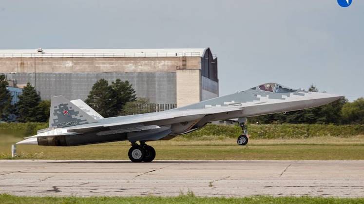 ОАК передала летчикам ВКС новые истребители Су-57 и Су-35С, идет расширение производства
