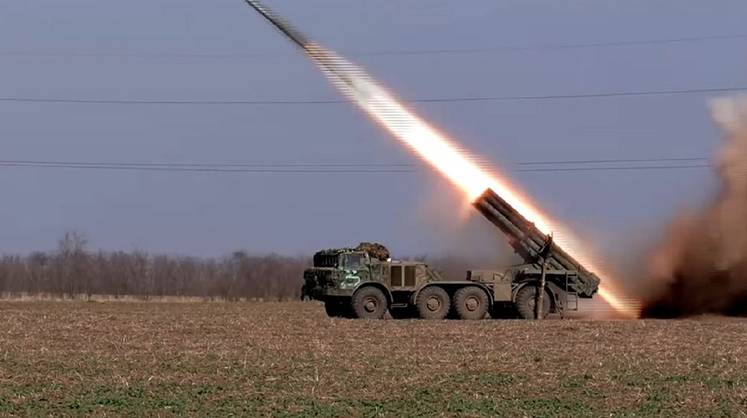 Politico: экономическая и военная ситуация повернулась в пользу России
